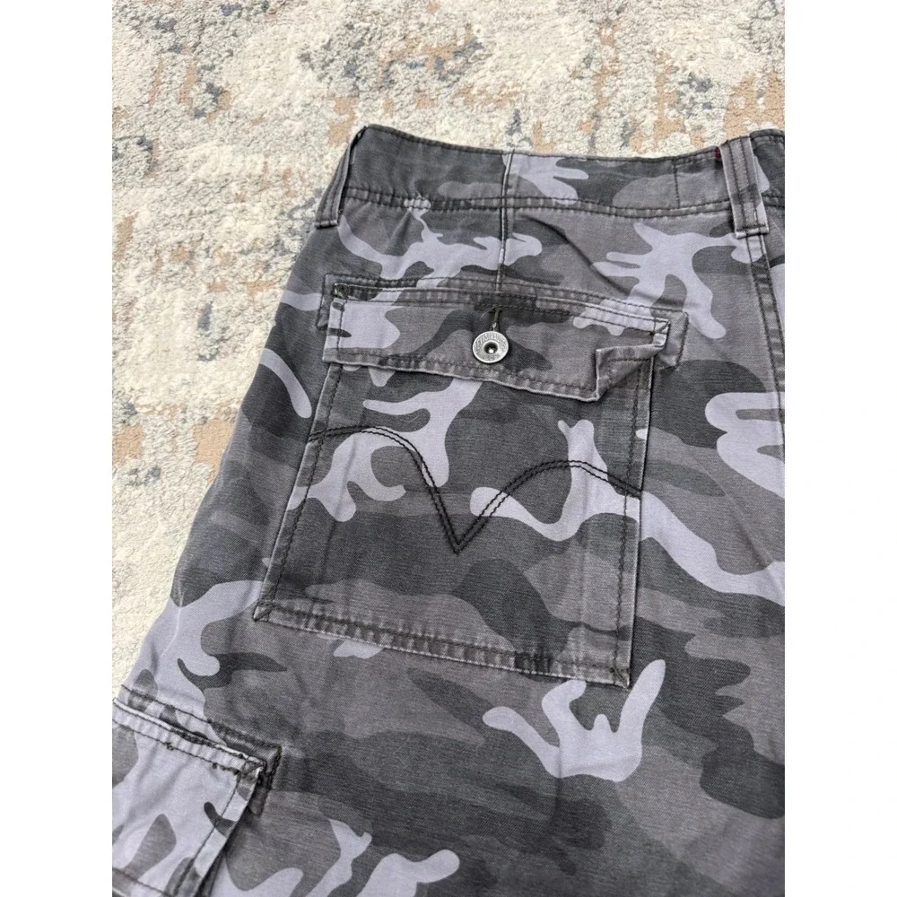 Levis Mens Camo Cargo Shorts Gray Black Camouflage Cotton W36 Relaxed Fit